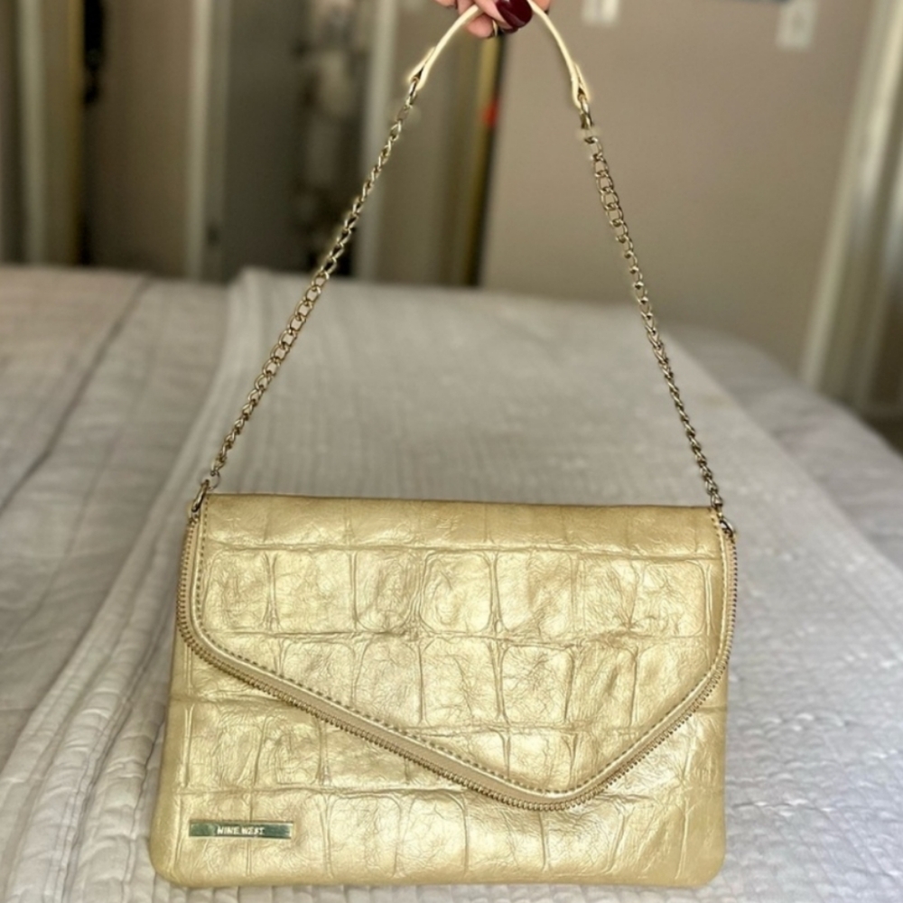 Clutch or on shoulder purse Nine west cream/gold